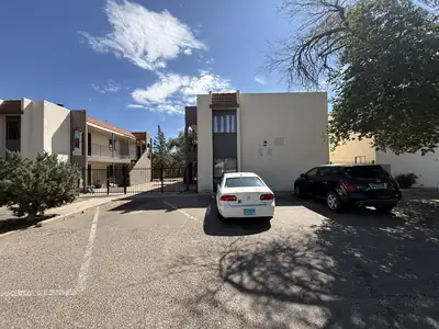 536 Palomas Drive SE, Albuquerque