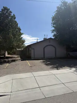 632 Alcazar Street SE 
