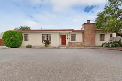 306 Carlisle Boulevard SE, Albuquerque 