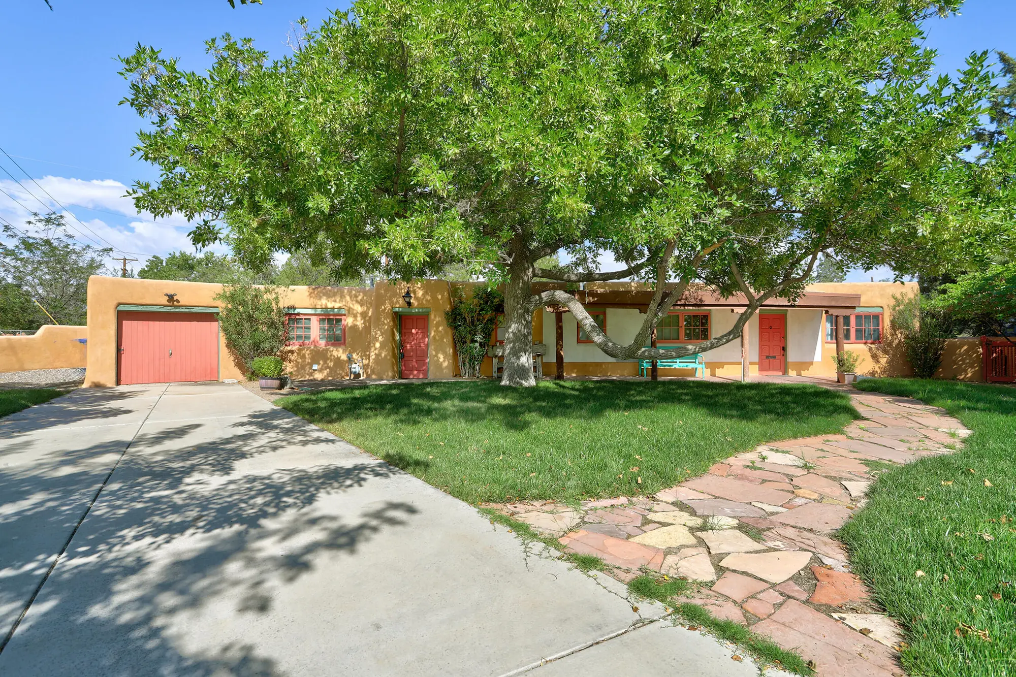 5 Chacon Place NW