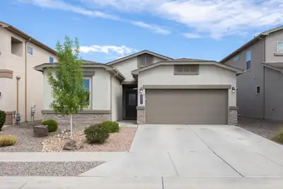 5931 Ermemin Avenue NW, Albuquerque