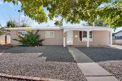 2904 Garcia Street NE, Albuquerque 