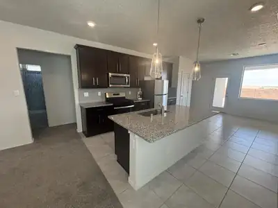 1502 Calle Oeste NW 