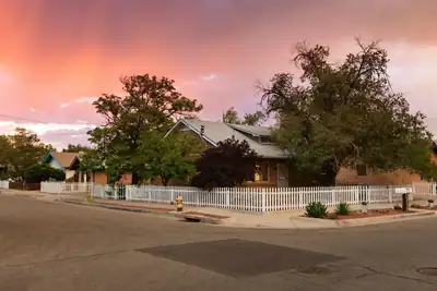 901 7th Street NW, Albuquerque
