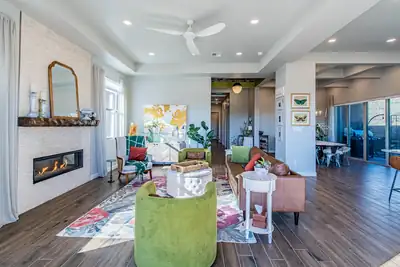 6055 Redondo Sierra Drive NE 