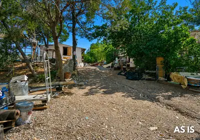 6 Sedillo Road 