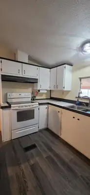 8 Aztec Road 