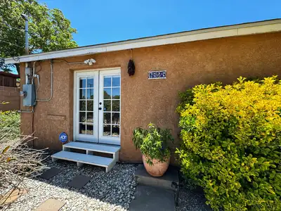 1525 Edith Boulevard NE, Albuquerque