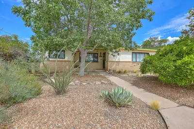 7211 Mountain Road NE, Albuquerque