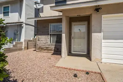 11907 Gable Lane NE 