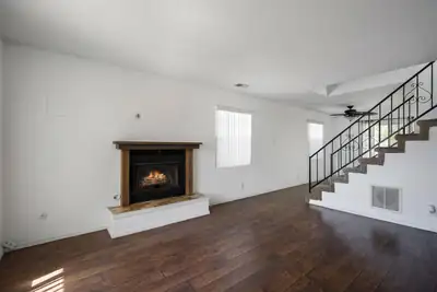 11907 Gable Lane NE 