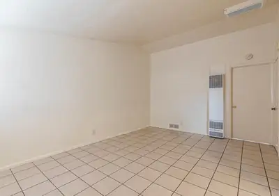 206 Princeton Drive SE 5 