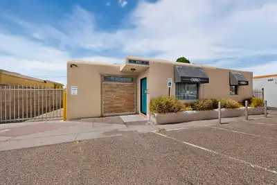 2907 San Mateo Boulevard NE, Albuquerque, NM 87110 