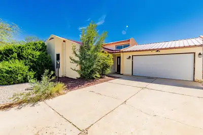 84 Dakota Morning Road NE, Albuquerque