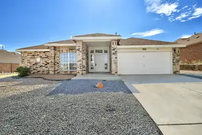 12 Juniper Avenue, Los Lunas