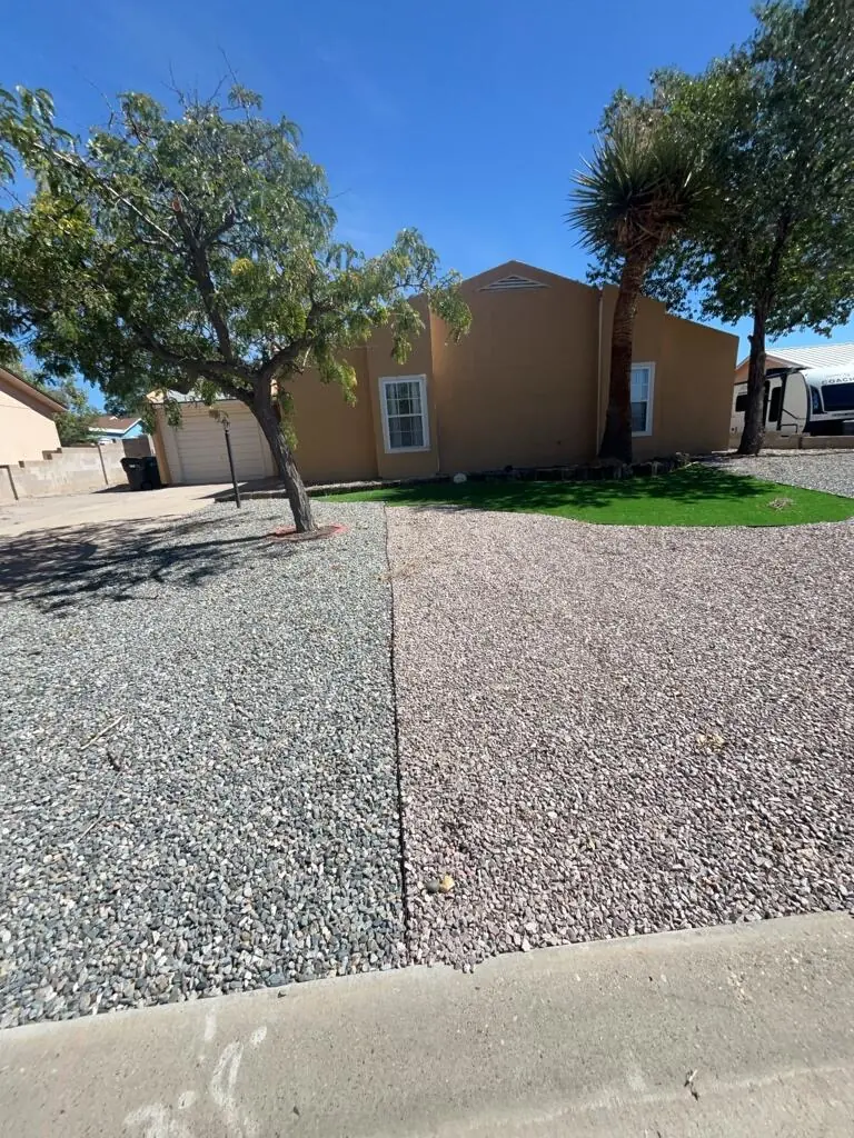 556 Stallion Road SE