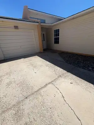 556 Stallion Road SE 