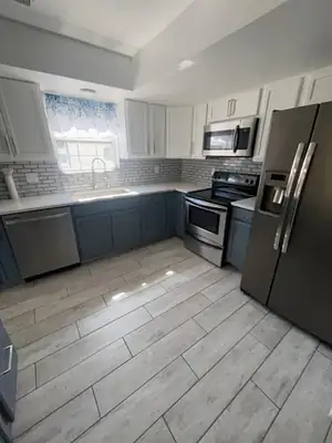 556 Stallion Road SE 
