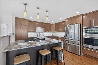 4809 14th Street NW 