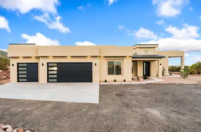 218 Meadows Road, Placitas