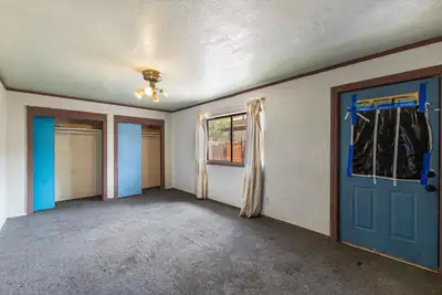 5833 Guadalupe Trail NW 