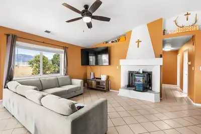 4 Kestrel Court 