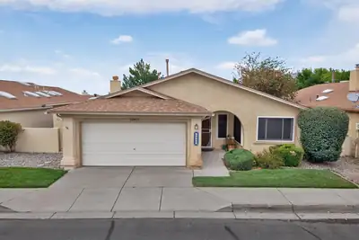 10905 Central Park Drive NE, Albuquerque 