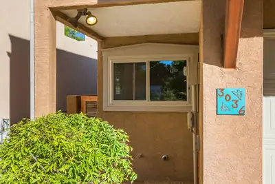 3036 Sombra Del Rio NW 