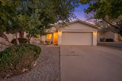 3133 Chama Meadows Drive NE, Rio Rancho
