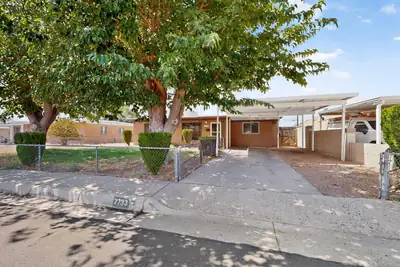 2733 Indiana Street NE, Albuquerque