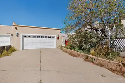 12827 Donette Court NE, Albuquerque 