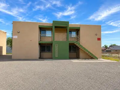8000 Grand Avenue NE, Albuquerque