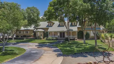 220 Del Norte Court, Bosque Farms 