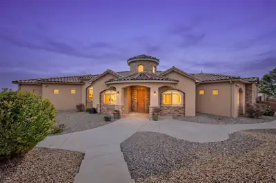 423 Cenaroca Court NE, Albuquerque 