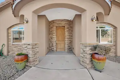 423 Cenaroca Court NE 