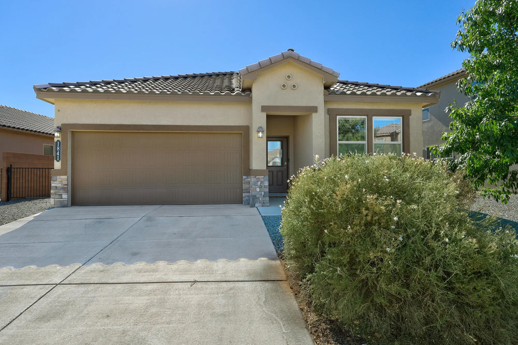 1841 Valle Vista Road NW