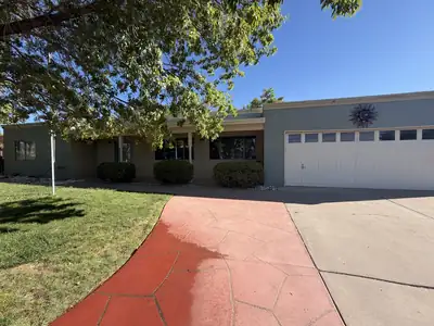 5504 Palomino Drive NW 