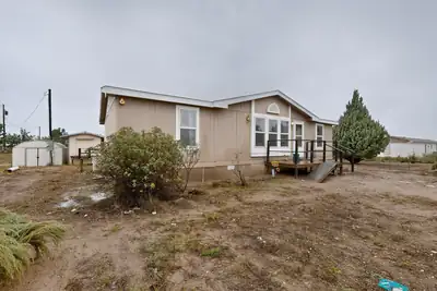 87 Amy Road, Los Lunas, NM 87031 