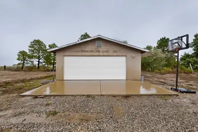 87 Amy Road, Los Lunas, NM 87031 