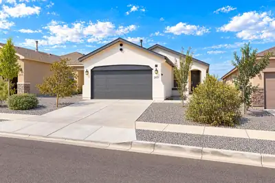 2831 Cambridge Avenue NE, Rio Rancho