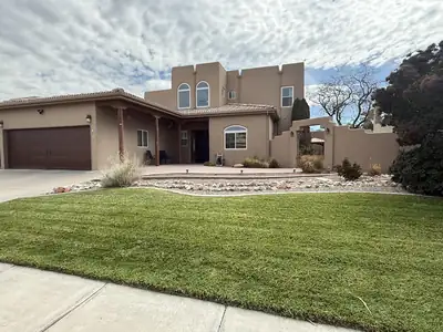 8512 Vina Del Sol Drive NE, Albuquerque