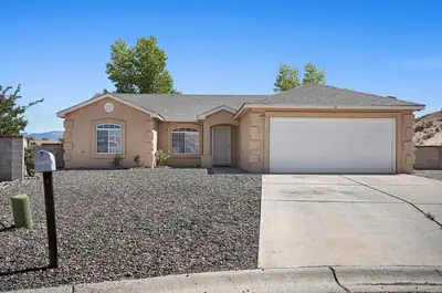 12 Acts Place, Los Lunas 