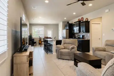 3196 Tazanita Loop SE 