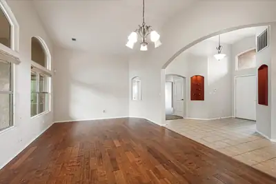 6008 Arrow Point Road NW, Albuquerque, NM 87120 