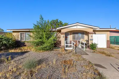 425 60th Street SW 