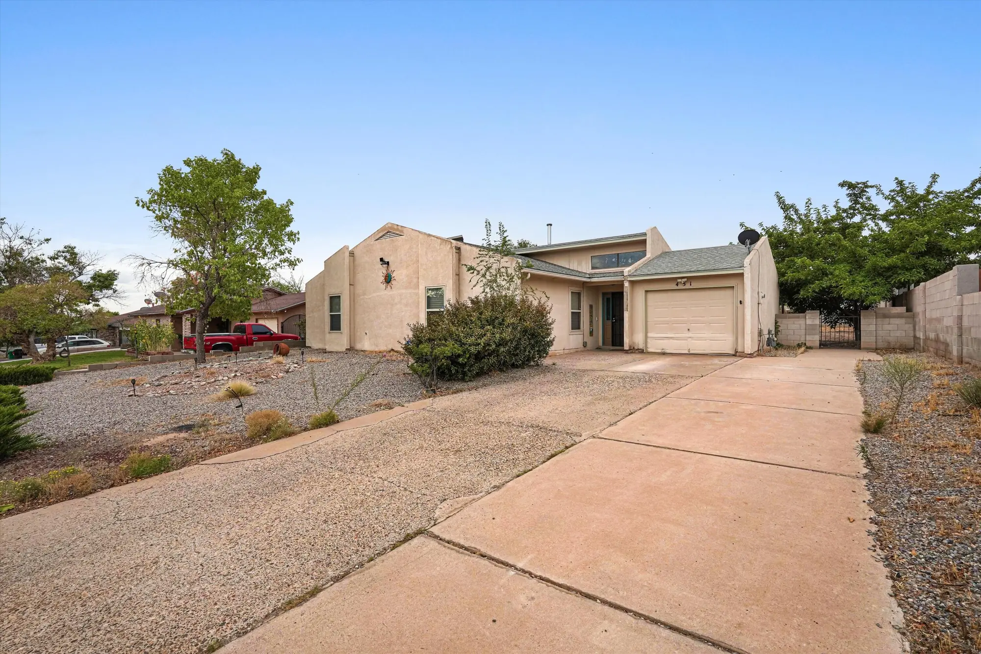 451 Stallion Road SE