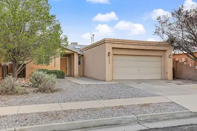 7002 Porlamar Court NW, Albuquerque 