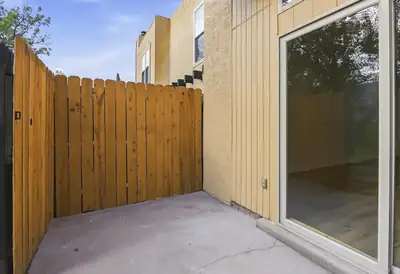 32 Calle Playa Del Sol NE, Albuquerque, NM 87109 