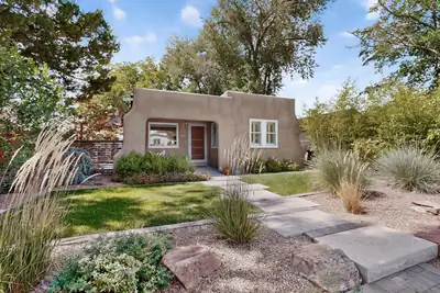 405 Amherst Drive NE, Albuquerque, NM 87106 