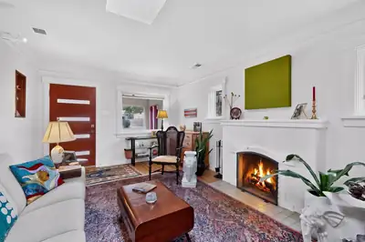 405 Amherst Drive NE, Albuquerque, NM 87106 